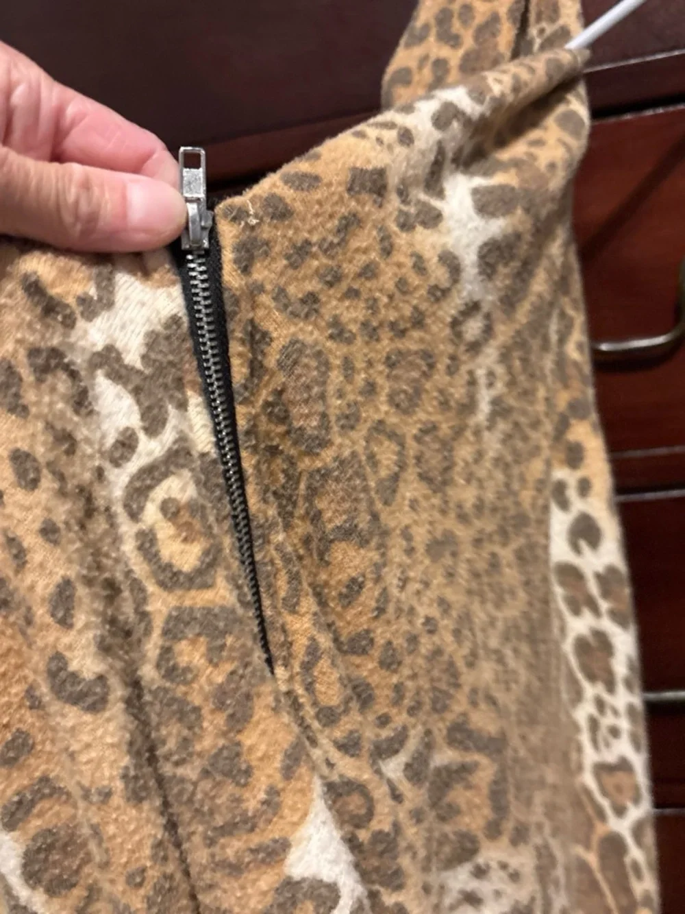 Women's Leopard Print Pullover Sweatshirt - Brown